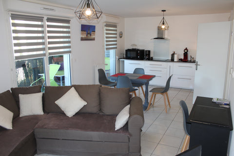 Appartement de 70m2  avec terrasse de 14m2 au 1er étage d'une résidence avec asc Bordeaux, France Bel appartement face à Bordeaux Plage Entire rental unit vacation rental 20026555