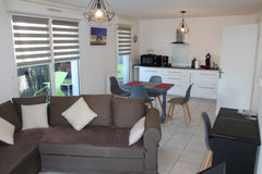 Appartement de 70m2  avec terrasse de 14m2 au 1er étage d'une résidence avec asc Bordeaux, France Bel appartement face à Bordeaux Plage Entire rental unit vacation rental 20026555