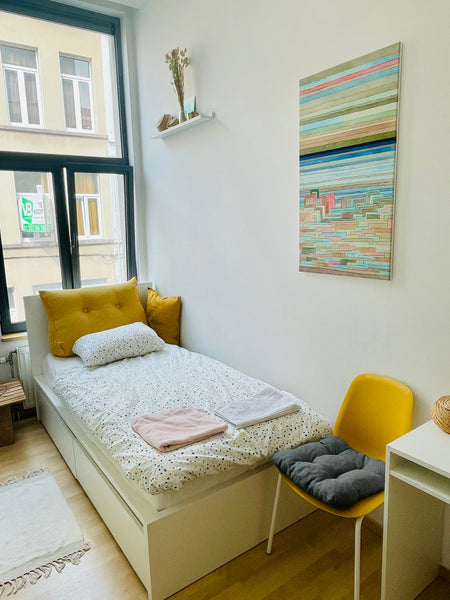 Welcome to Crash Pad Antwerpen Noord!<br />This private accommodation is meant f Mirow, Germany Crash Pad Antwerpen Central Noord Private room in rental unit vacation rental 602811809613475983