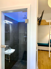 Die kleinste und preiswerteste Wohnung Wiens ist frisch saniert und renoviert, l  Tiny, Comfy, Central & Best Price in Vienna Entire rental unit vacation rental 51507780