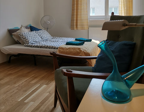 - cosy vintage apartment in the heart of Vienna<br />- 3 min away from Schottenr Vienna, Austria Cosy vintage apartment in the center of Vienna! Entire rental unit vacation rental 23230301