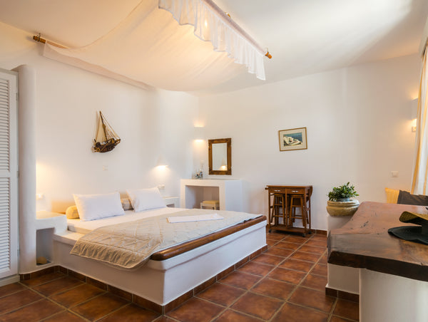 The Cycladic-style Giannoulis Hotel is centrally located in the seaside village  Adamantas, Greece Giannoulis Hotel Adamas Studio Room in serviced apartment vacation rental 30400370