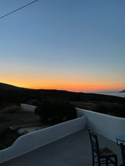 La maison était à l'origine une bergerie de pierre. Située sur l'ile de MILOS, j Saint-Brevin-les-Pins, France Cycladique vue panoramique + chambre belle-étoile Cycladic home vacation rental 39960488