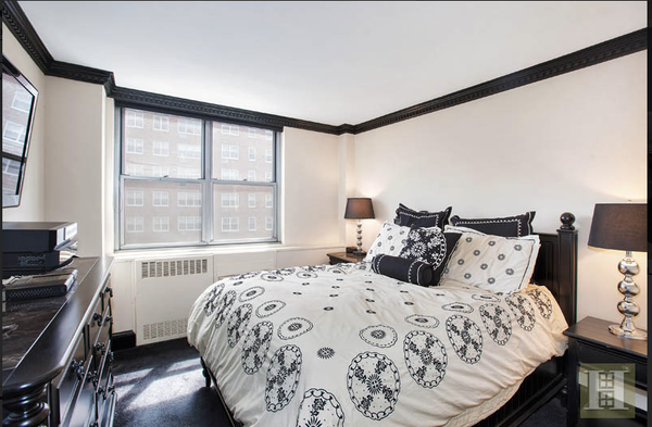 Enjoy a one bedroom, fully furnished apartment in Gramercy Park South.  New York, NY Rental unit in New York · 1 bedroom · 1 bed · 1 bath Entire rental unit vacation rental 4447611