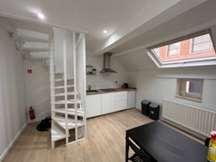 Joli Studio 2 chambres avec salle de douche  privative située à 5 minutes à pied  Studio Brussels center near South Train Station Private room in bed and breakfast vacation rental 561971324170429242