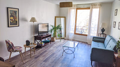 Profitez du confort de mon appartement calme et lumineux situé en plein centre d  T2 central, calme et lumineux I Croix-Rousse Entire condo vacation rental 47440202