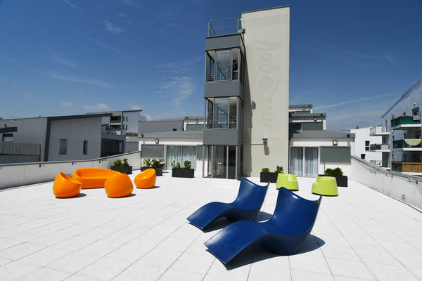 Enjoy all that Bordeaux has to offer from our modern and classic studio, ideally Bordeaux, France Studio centre historique Bordeaux | Climatisation Entire serviced apartment vacation rental 29160283