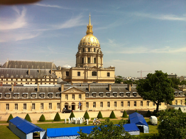 This tastefully decorated and modern 50 square meters , 1 Bedroom, apartment is   THE ROMANTIC VIEW INVALIDES Entire rental unit vacation rental 3718164