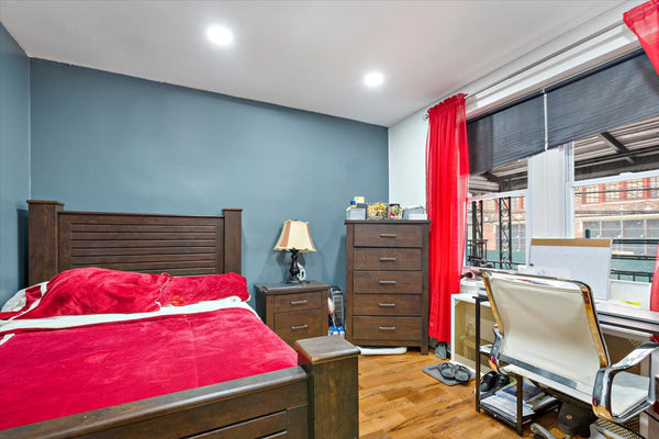 We are a welcoming family happy to share our home. New York, NY Home in The Bronx · ★4.88 · 1 bedroom · 1 bed · 1 shared bath Private room in home vacation rental 949978635220844393