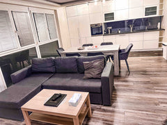 Nimm die ganze Familie mit in diese tolle Unterkunft mit viel Platz für Spaß und  AvR Lux Apartments > 100 m2 Entire rental unit vacation rental 52130389