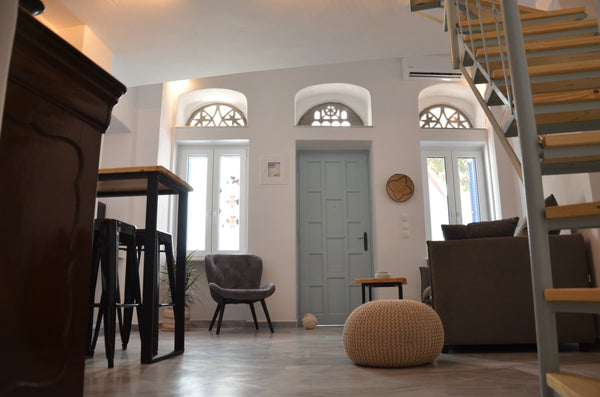 Ideally situated in the heart of Tinos' 