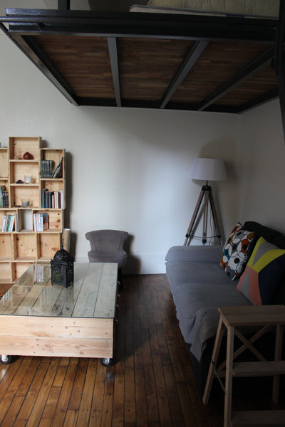 Studio de type industriel et entièrement refait à neuf situé dans le 20ème arron Paris, France Superbe studio - Gambetta Entire rental unit vacation rental 8562169