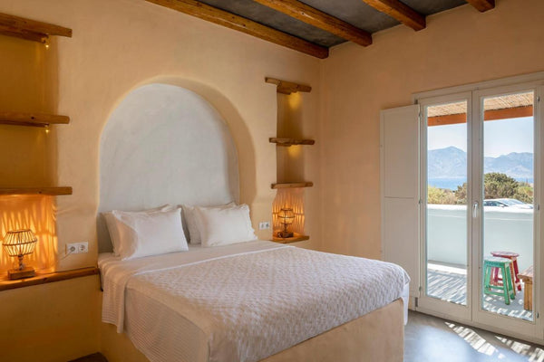 The recently built Pangaia Seaside Suites combine the ultimate experience of lux  Deluxe Seaside Suite Sea View Room in aparthotel vacation rental 42376772
