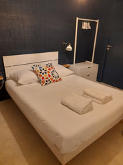 Chambre tout confort disposant d'une grande porte fenêtre ouvrant sur un patio p Nouvelle-Aquitaine, France Dans maison avec piscine chambre tout confort - 5 Private room in townhouse vacation rental 555416618126312272