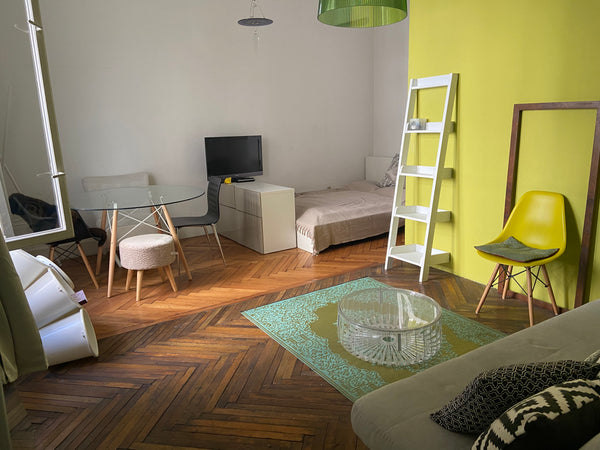 We are renting out a room in a spacious apartment situated in a stylish old buil Vienna, Austria Centrally located in the 8.district Private room in rental unit vacation rental 560952