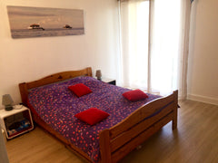 Chambre privée dans résidence calme et sécurisée. Au pied du tram. 15 min du cen Mérignac, France Chambre privée Mérignac Private room in guest suite vacation rental 18860156