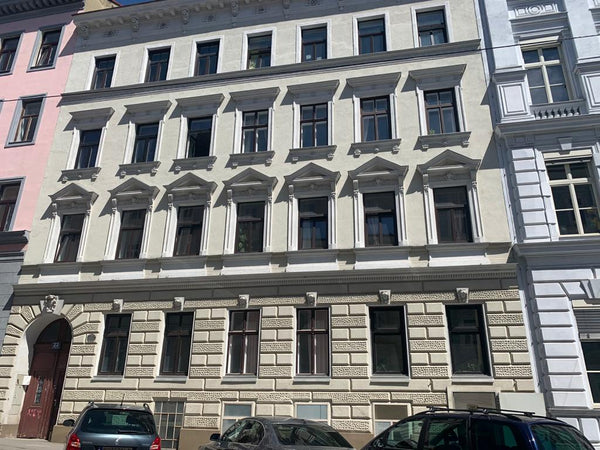 Cosy location right next to the U3-Tube-Station Johnstrasse. The apartment is in  newly renovated studio T11 Entire rental unit vacation rental 49856136