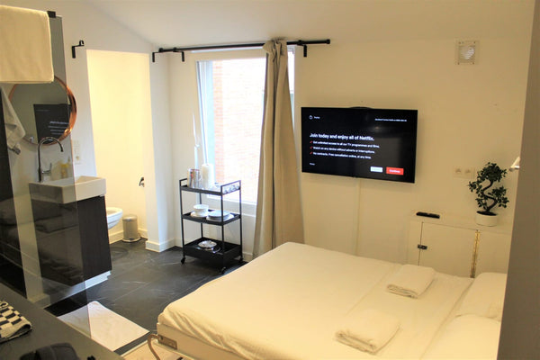Our beautiful studio is perfectly suited to discover Ghent, it is situated in th Amsterdam, Netherlands Cosy studio in the city center Entire rental unit vacation rental 52511574