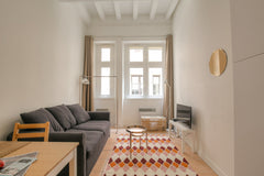 Superb studio with the charm of the old, located in the neighborhood of Vieux Ly Lyon, France Bright studio - Vieux Lyon Entire rental unit vacation rental 45540857
