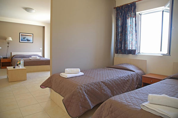 Hotel Sea Breeze lies 2 km east of Sitia and a 10-minute drive from some of the   Hotel Sea Breeze, Studio (4 Person) @ Sea Breeze Room in aparthotel vacation rental 24692064