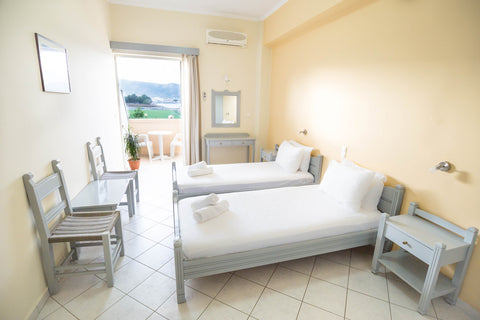 <b>The space</b><br />Private room with private bathroom and balcony for rent, l Kissamos, Greece Standard Double room in Galini Beach Hotel Private room in bed and breakfast vacation rental 42731041