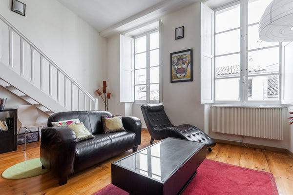 Beautiful apartment in the center of the old city, very central location. The fl Bordeaux, France Big Flat in the old city Entire rental unit vacation rental 3921892