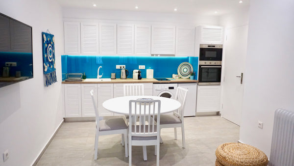 Feel like home in this modern and cozy 50 sq. m. apartment in Athens, Located ne Athens, Greece Cycladic Style Apt in Athens Entire rental unit vacation rental 24880934