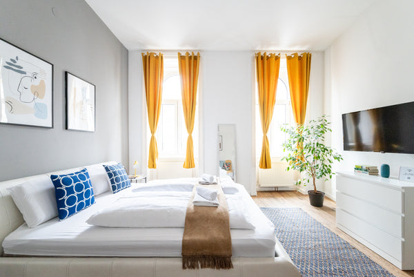 Our bright 1BR flat has an ideal location between the city centre and Schönbrunn Vienna, Austria Get the best of the city from a bright 1BR flat Entire serviced apartment vacation rental 7866628