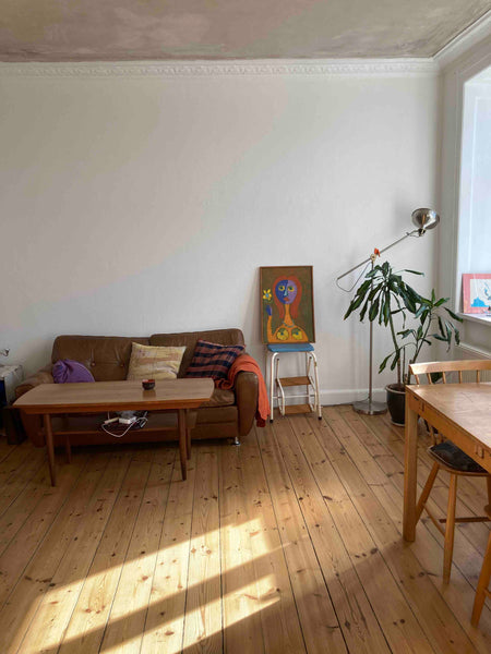 Nyd det simple liv i denne fredelige og centralt beliggende bolig. Der er stort  Copenhagen, Denmark Lys lejlighed med stort køkken & bad samt gårdhave Entire rental unit vacation rental 50554047