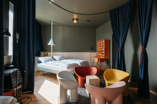 WhThe biggest suite at Superbude is 54 m², furnished by our neighbours from SUPE  Supersense Suite Room in hotel vacation rental 47466105