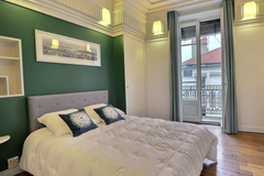 Idéalement, situé au 5ème étage dans un immeuble d’époque, en bordure des quais  France Superbe T2 refait à neuf, 3ème arrdt de Lyon Entire rental unit vacation rental 568531663402872636