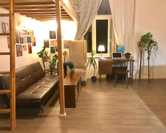 Cozy accommodation close to center of Prague. High ceiling and bed on the floor. New York, NY Cozy apartment close to park and center Entire rental unit vacation rental 38368357