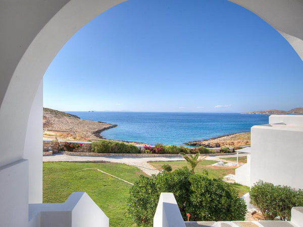 Comfortable three-room suites ideal for families or friends. They are offering    Caramel Grand Deluxe Suite Sea View Room in boutique hotel vacation rental 30412912