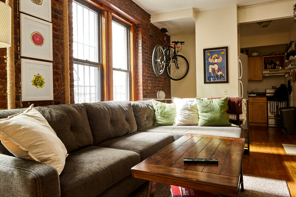 Comfortable duplex in the heart of Nolita, surrounded by world class shopping an Los Angeles, CA Rental unit in New York · ★5.0 · 2 bedrooms · 2 beds · 1.5 shared baths Private room in rental unit vacation rental 9997980