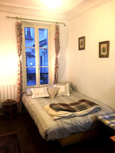 I live in a cozy, quiet apartment close in the 14th arrondissement. Halfway betw Paris, France Chez Rosalie Private room in rental unit vacation rental 16283049
