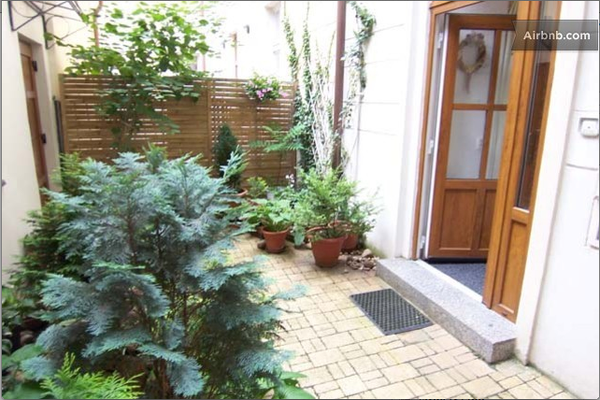 Prague Old Town apartment offers comfortable 2 bedrooms, full kitchen, nice bath Prague, Czechia Prague Old Town apartment - 2 bdr Entire condo vacation rental 109549