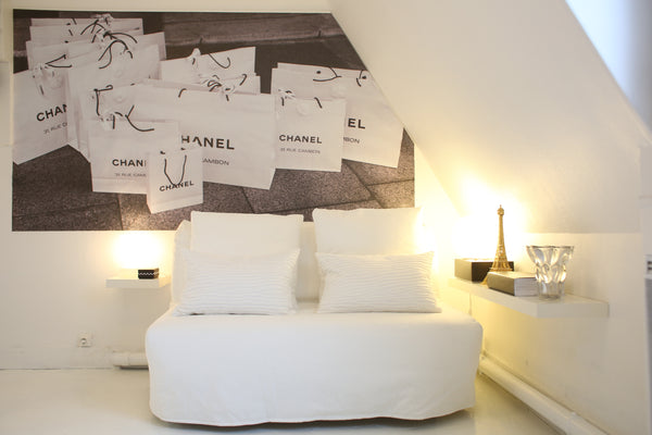 Under the roofs, a Tiny,  glamorous, quite and white studio, in the most elegant Paris, France Lovely studio, Parc Monceau Entire rental unit vacation rental 2267326