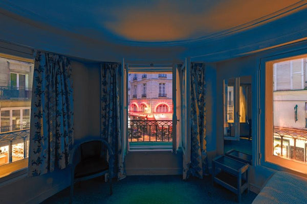 PERMANENT RECEPTION & ARRIVAL <br />Receptionist on spot 24/24h<br />FREE CANCEL Paris, France Premium double room with bed Queensize in Odeon Room in boutique hotel vacation rental 21122791