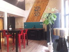 Bel appartement entièrement équipé , style loft, situé sur le quai des Chartrons  Bel appartement style loft - Quai des Chartrons Entire rental unit vacation rental 49582869