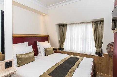 Beautiful and recently renovated room : bedroom with twin beds close to each oth Brussels, Belgium Cosy Studio Near Grand Place no4 Private room in townhouse vacation rental 14093480