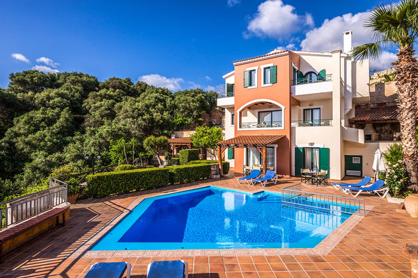 George Villa consists of 6 bedrooms, 4 bathrooms, 1 wc, living and dining area,  Chania, Greece George Villa, 6BR, Private Pool, Stalos, Chania Entire villa vacation rental 2258060