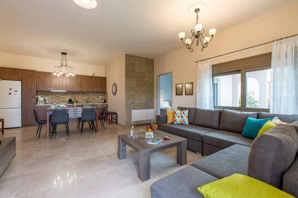 Stefania's Cosy Plac ioffers a fully equipped and air-conditioned residence with  Stefania΄s Cosy Place Entire home vacation rental 49025672