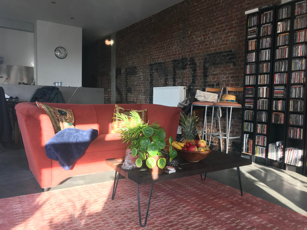 We are leaving for at least one month. Nice location, historical building Kyiv, Ukraine Apartment with river view from the balcony Entire rental unit vacation rental 46631642
