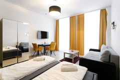 Die Unterkunft liegt zentral im 15.Bezirk, wenige Gehminuten von mehreren U-Bahn Vienna, Austria WF-Apartment zentral, trendig & modern Top 8 Entire rental unit vacation rental 50414387