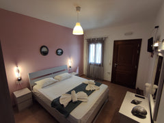 marianthi studios<br />fully equipped apartments with private bathroom and kitch Folégandros, Greece Marianthi studios 3 Entire rental unit vacation rental 19669331
