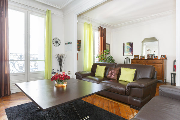 Ce grand 3 pièces est situé dans un immeuble typiquement parisien à proximité de Paris, France Grand appartement Montmartre Private room in condo vacation rental 3361958