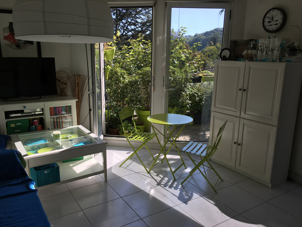 It’s a very luminous, cozy and quiet 54 square meter 2 room garden level apartme Lyon, France T2 avec vue à louer pour la fête des lumières Private room in rental unit vacation rental 22085608