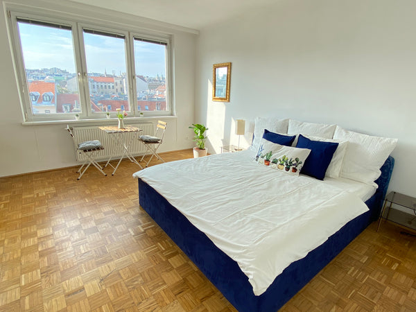 Unglaublich helle und ruhige Wohnung direkt beim Naschmarkt.<br />Wunderschöne A Vienna, Austria apartment with an amazing view, next to naschmarkt Entire rental unit vacation rental 45199889