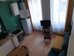 Appartement récemment rénové au deuxième étage d'une petite copropriété au calme  Vaise T1 au calme, proche  des transports Entire rental unit vacation rental 643406390652822770