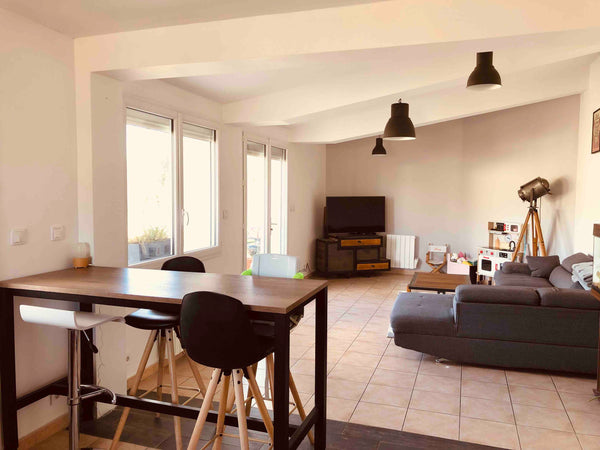 Maison familiale au calme idéalement située à 15 min de Bordeaux, 25 min des pre Saint-Médard-en-Jalles, France Maison familiale au calme Entire home vacation rental 555588665632444189
